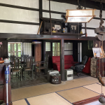 落ち着いた雰囲気の重厚な住空間