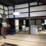 落ち着いた雰囲気の重厚な住空間