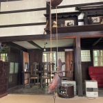 落ち着いた雰囲気の重厚な住空間